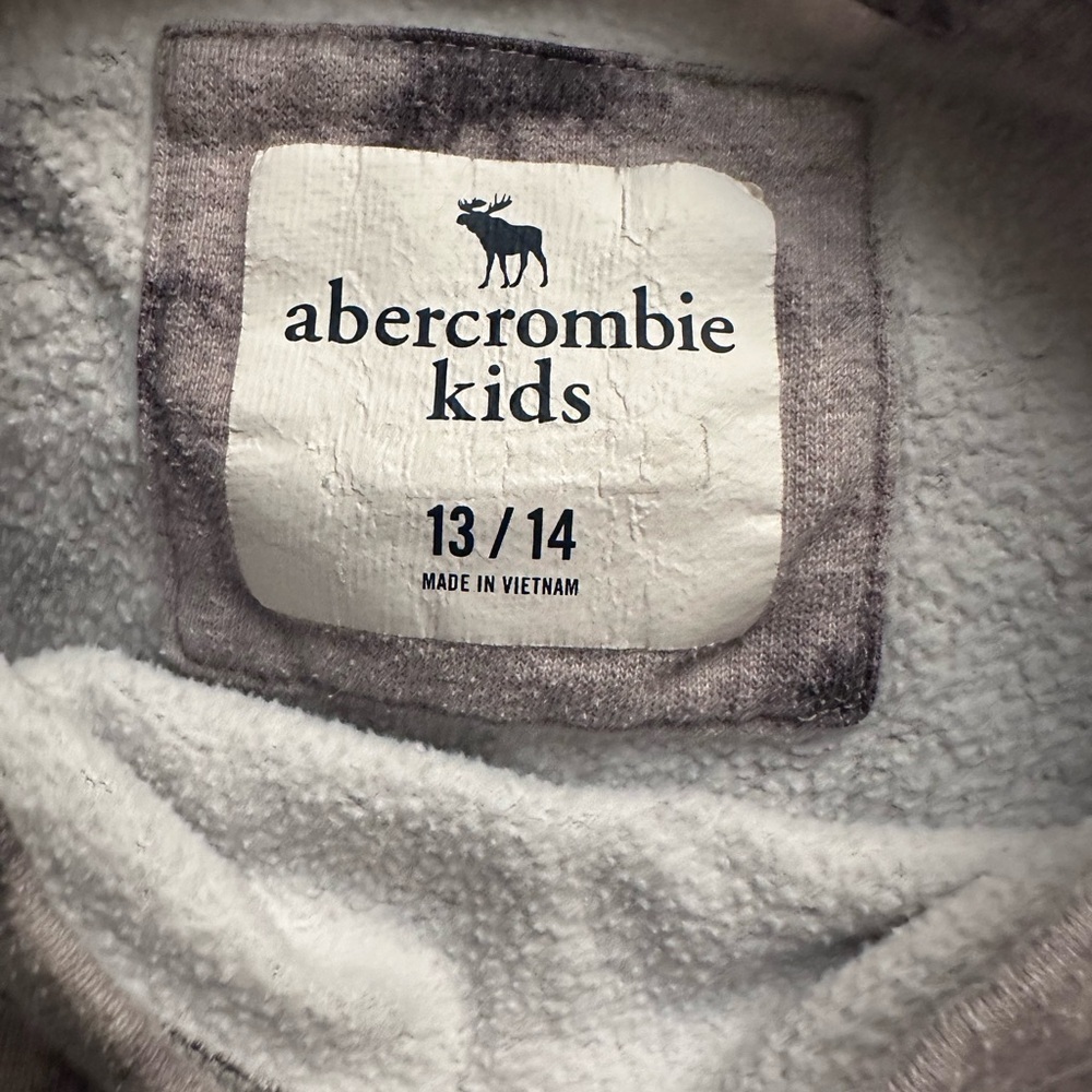 Abercrombie kids sweatshirt size boys 13/14y - Picture 3 of 3